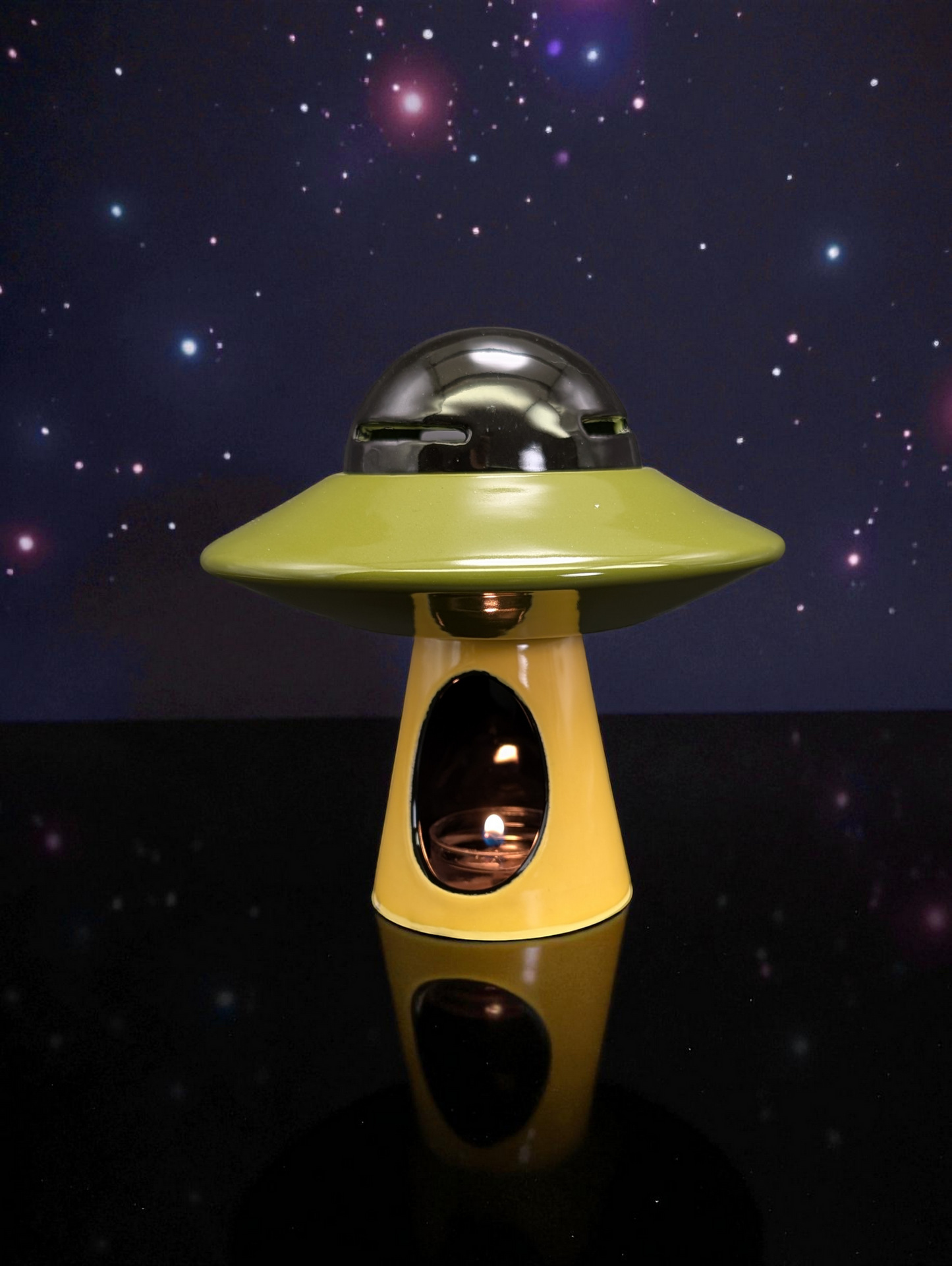 UFO Tea Light Wax Warmer: Green and Black